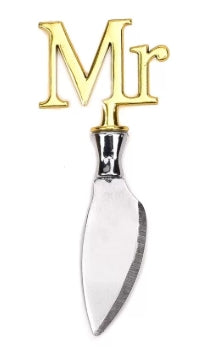 Cheese knife with golden handle in the shape of 'mr' 